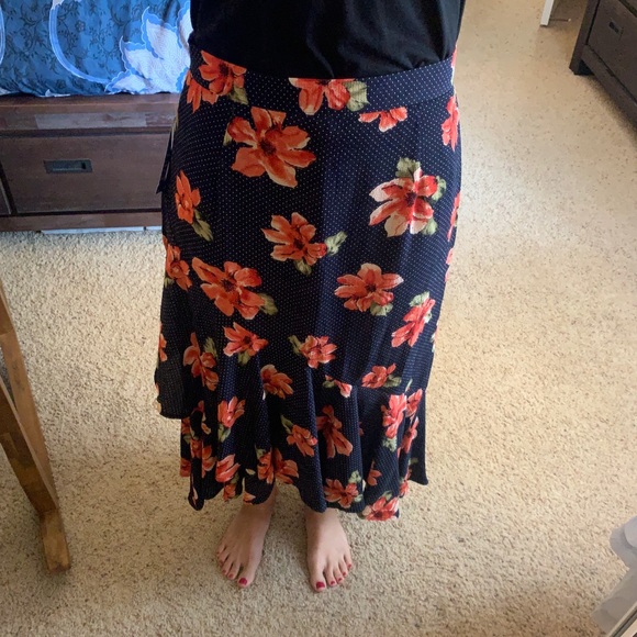 NWT Lucy Love Skirt, Medium - Picture 3 of 5